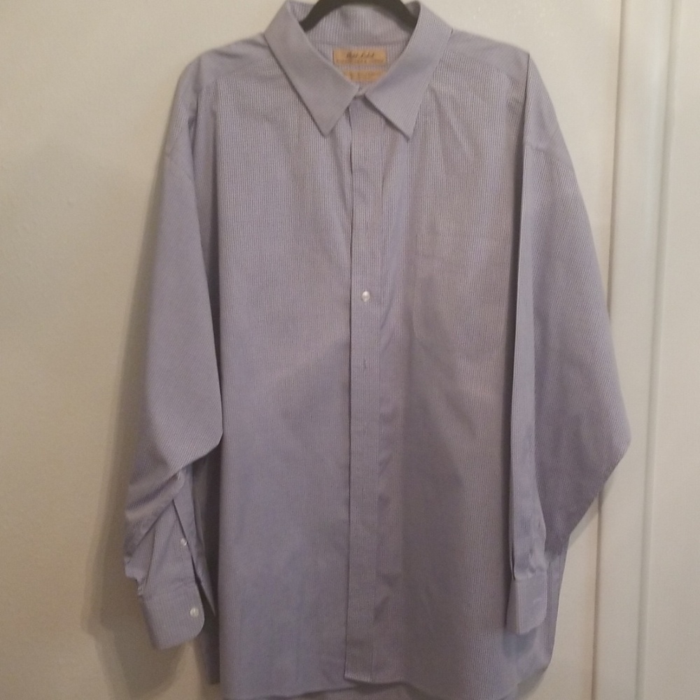 Roundtree & Yorke blue check dress shirt.